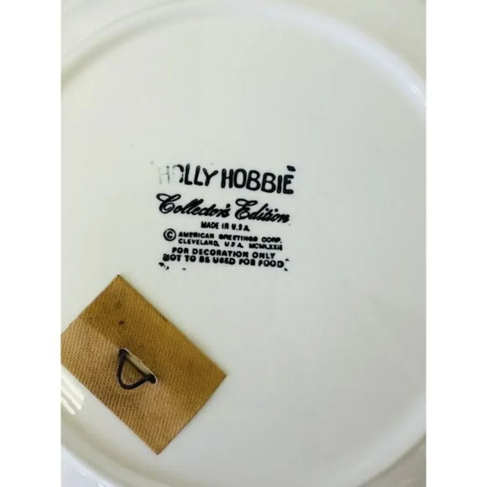 1972 Holly Hobbie Collector Plate 